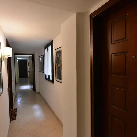 Izzhome City Center Cozy Cagliari Exterior photo